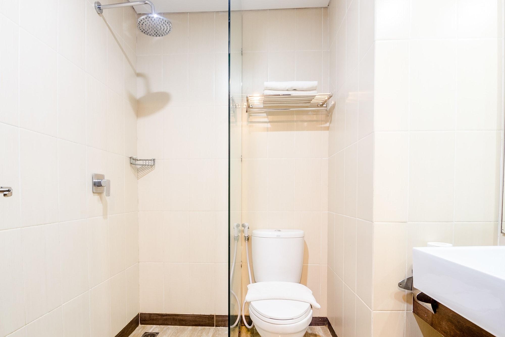 Tasneem Hotel Malioboro Джокьякарта Экстерьер фото