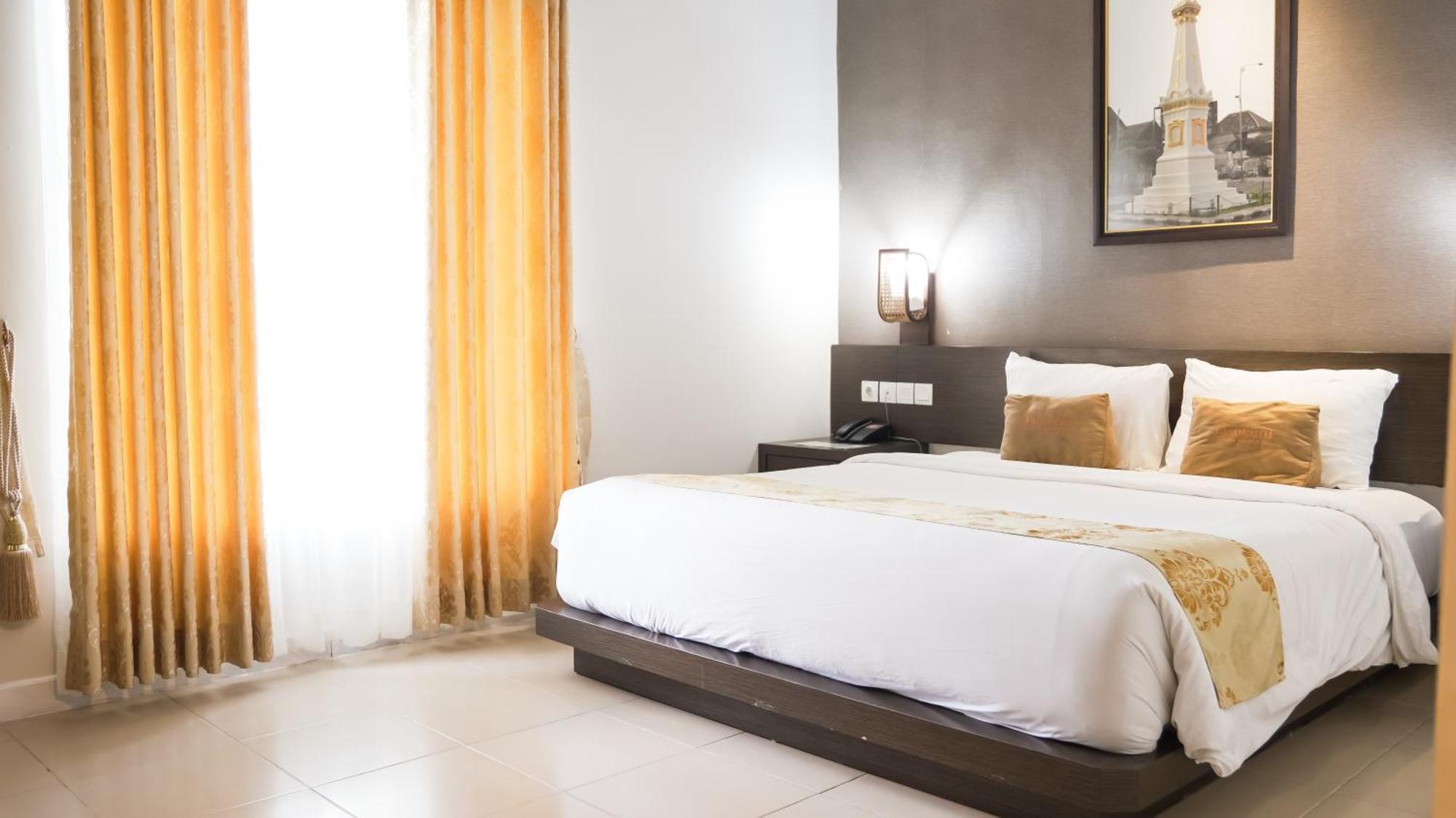 Tasneem Hotel Malioboro Джокьякарта Экстерьер фото